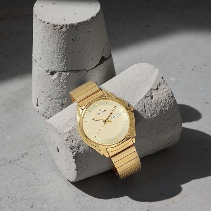 STYLISH TITAN ANALOG WATCH WITH DAY & DATE - GOLDEN piqnsv-2x