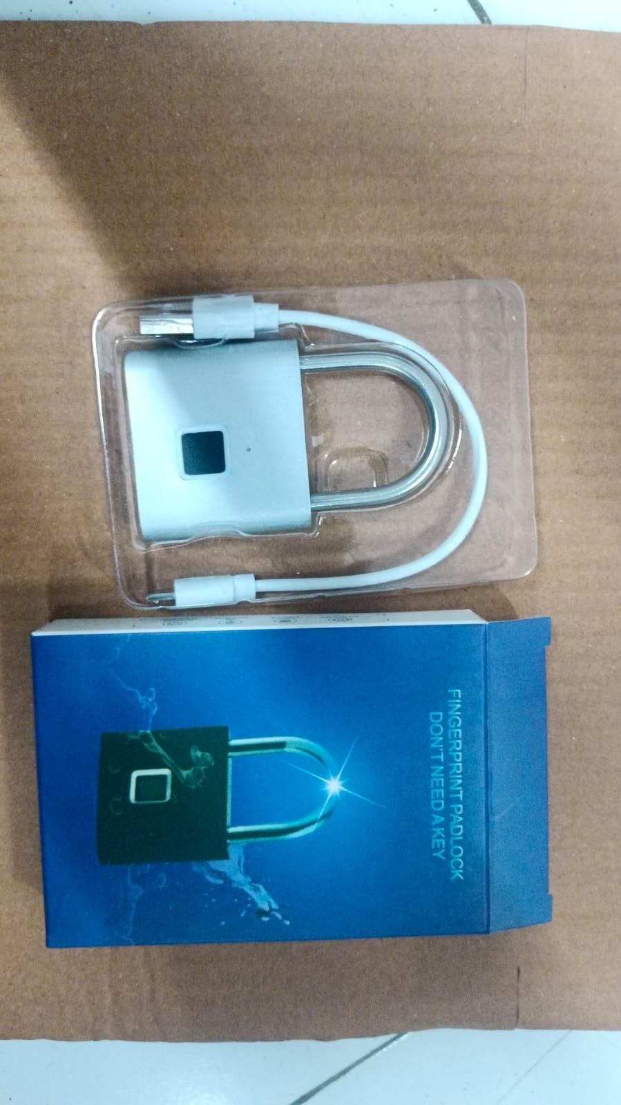 Fingerprint Padlock Rechargeable Keyless Anti-theft Security Smart Door Lock-1 Piece ( Random Colour) piqnsv-2x