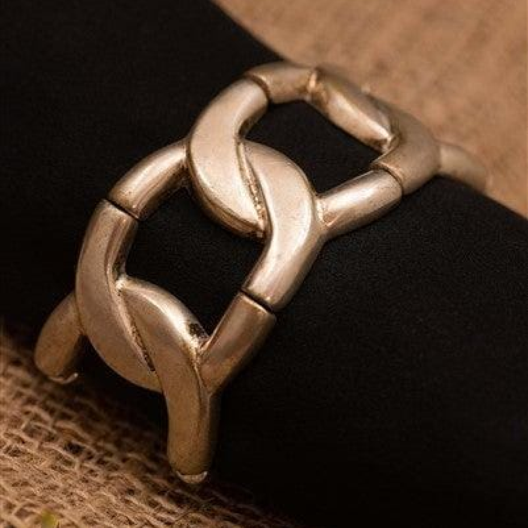 Bold Linked Bracelet (Adjustable) Pratha the jewellery studio pune