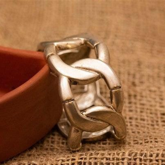 Bold Linked Bracelet (Adjustable) Pratha the jewellery studio pune
